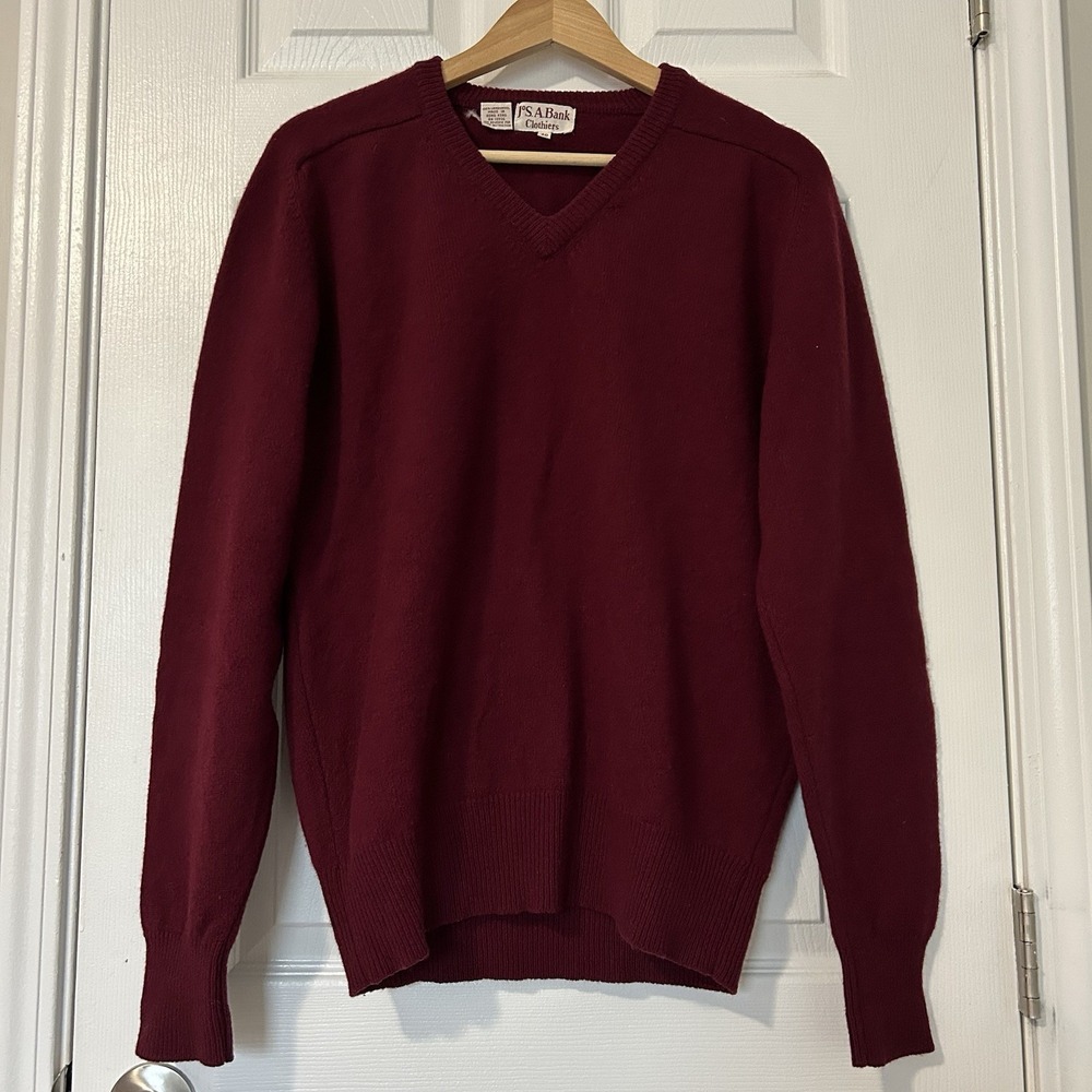 Jos. A. Bank 100%‎ Lambswool Vintage Knit V-Neck Sweater